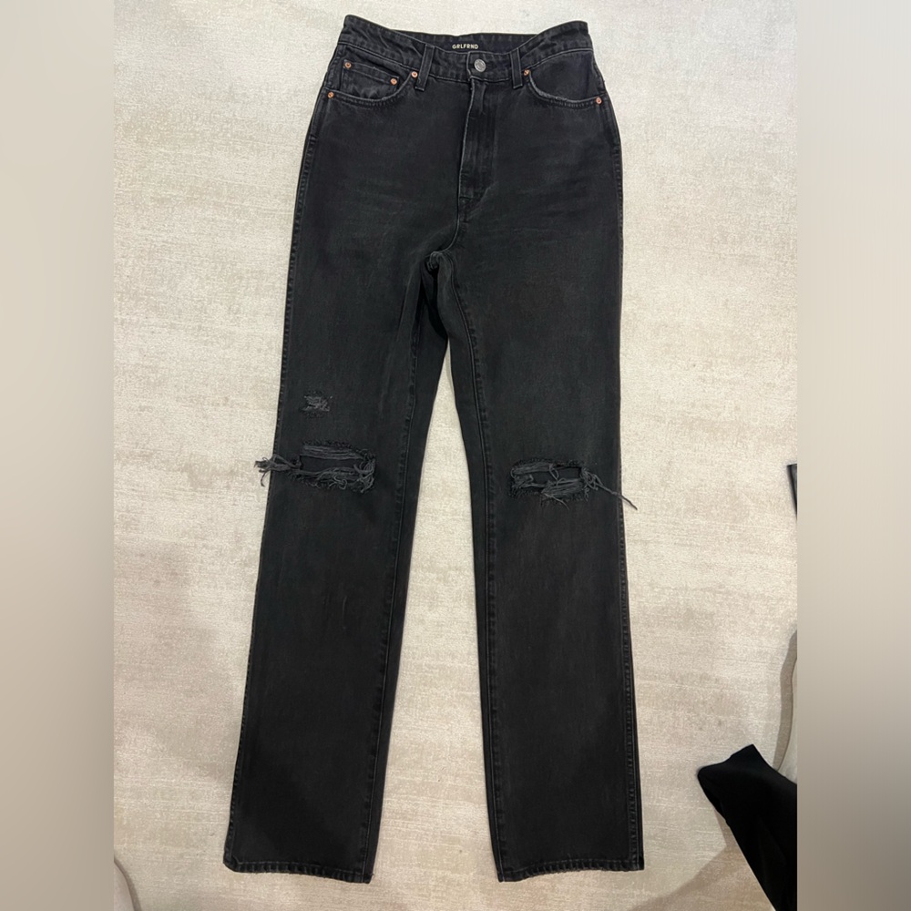 Sara Super high rise slim straight black rock grfnd jean